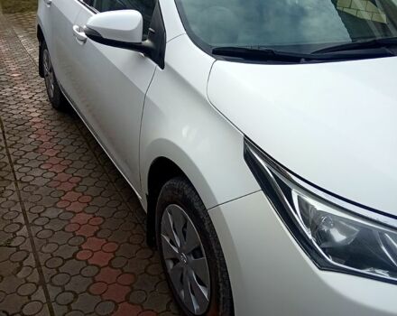 Белый Тойота Королла, объемом двигателя 1.6 л и пробегом 162 тыс. км за 13300 $, фото 2 на Automoto.ua