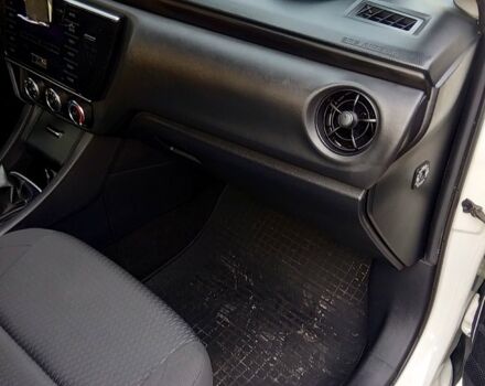 Белый Тойота Королла, объемом двигателя 1.6 л и пробегом 162 тыс. км за 13300 $, фото 11 на Automoto.ua