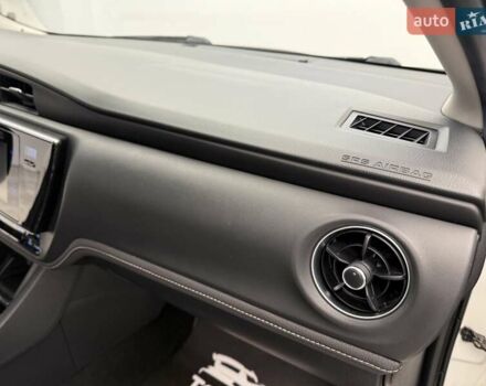 Белый Тойота Королла, объемом двигателя 1.6 л и пробегом 45 тыс. км за 16700 $, фото 35 на Automoto.ua