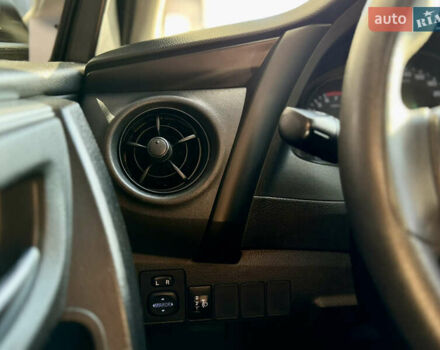 Белый Тойота Королла, объемом двигателя 1.6 л и пробегом 155 тыс. км за 12900 $, фото 13 на Automoto.ua