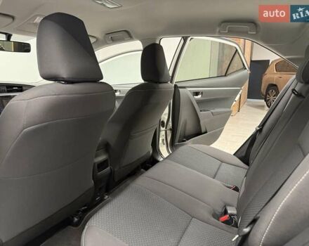 Белый Тойота Королла, объемом двигателя 1.6 л и пробегом 45 тыс. км за 15700 $, фото 25 на Automoto.ua