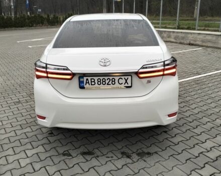 Белый Тойота Королла, объемом двигателя 1.6 л и пробегом 168 тыс. км за 15000 $, фото 3 на Automoto.ua