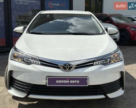 Белый Тойота Королла, объемом двигателя 1.6 л и пробегом 155 тыс. км за 13500 $, фото 5 на Automoto.ua