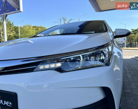 Белый Тойота Королла, объемом двигателя 1.6 л и пробегом 176 тыс. км за 13999 $, фото 5 на Automoto.ua