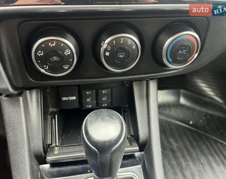 Белый Тойота Королла, объемом двигателя 1.6 л и пробегом 224 тыс. км за 11500 $, фото 9 на Automoto.ua