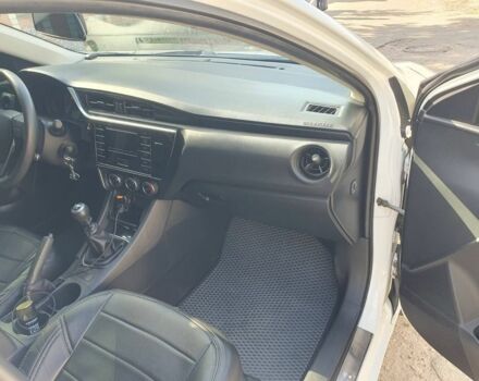 Белый Тойота Королла, объемом двигателя 1.3 л и пробегом 190 тыс. км за 12500 $, фото 17 на Automoto.ua