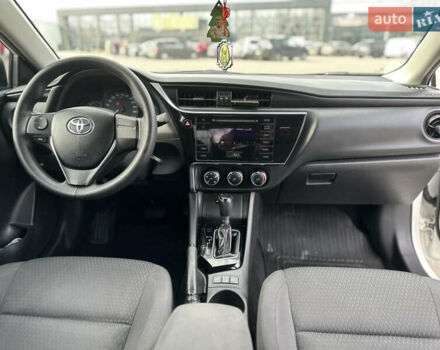 Белый Тойота Королла, объемом двигателя 1.6 л и пробегом 143 тыс. км за 13500 $, фото 14 на Automoto.ua