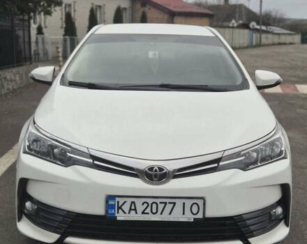 Белый Тойота Королла, объемом двигателя 1.6 л и пробегом 161 тыс. км за 13700 $, фото 1 на Automoto.ua