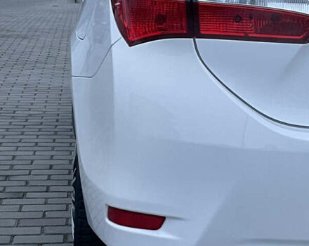 Белый Тойота Королла, объемом двигателя 1.6 л и пробегом 176 тыс. км за 12999 $, фото 11 на Automoto.ua