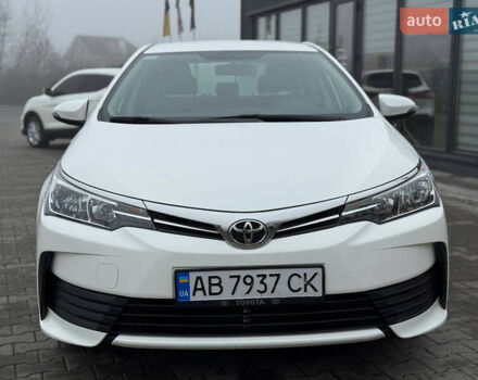 Белый Тойота Королла, объемом двигателя 1.6 л и пробегом 55 тыс. км за 13900 $, фото 1 на Automoto.ua