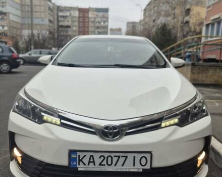 Белый Тойота Королла, объемом двигателя 1.6 л и пробегом 161 тыс. км за 13700 $, фото 3 на Automoto.ua