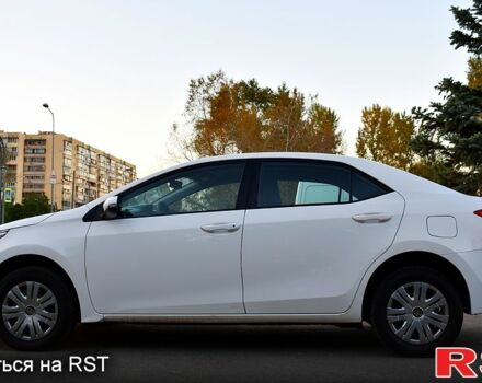 Тойота Королла 2017 у Києві на Automoto.ua Білий Тойота Королла, об'ємом двигуна 1.6 л та пробігом 187 тис. км за 9900 $, фото 2 на Automoto.ua