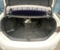 Белый Тойота Королла, объемом двигателя 1.3 л и пробегом 270 тыс. км за 9900 $, фото 4 на Automoto.ua