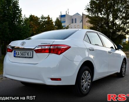 Тойота Королла 2017 у Києві на Automoto.ua Білий Тойота Королла, об'ємом двигуна 1.6 л та пробігом 187 тис. км за 9900 $, фото 1 на Automoto.ua