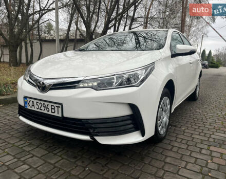 Белый Тойота Королла, объемом двигателя 1.6 л и пробегом 224 тыс. км за 11500 $, фото 1 на Automoto.ua
