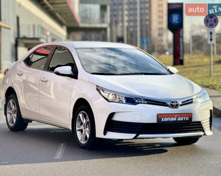 Белый Тойота Королла, объемом двигателя 1.6 л и пробегом 155 тыс. км за 12900 $, фото 2 на Automoto.ua