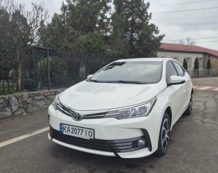 Белый Тойота Королла, объемом двигателя 1.6 л и пробегом 161 тыс. км за 13700 $, фото 2 на Automoto.ua