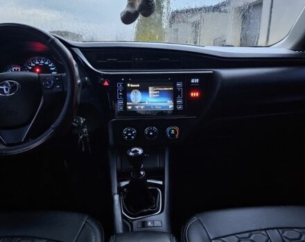 Белый Тойота Королла, объемом двигателя 1.3 л и пробегом 125 тыс. км за 11500 $, фото 1 на Automoto.ua