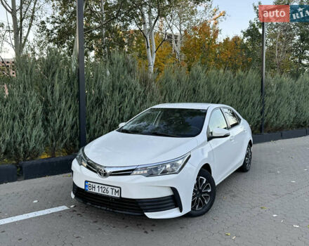 Белый Тойота Королла, объемом двигателя 1.6 л и пробегом 323 тыс. км за 10499 $, фото 2 на Automoto.ua