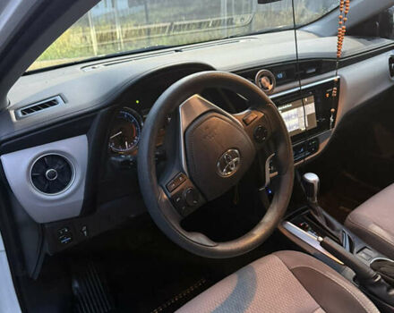 Белый Тойота Королла, объемом двигателя 1.8 л и пробегом 109 тыс. км за 13800 $, фото 11 на Automoto.ua