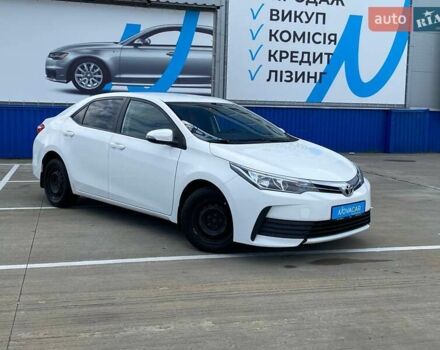 Белый Тойота Королла, объемом двигателя 1.6 л и пробегом 285 тыс. км за 10500 $, фото 2 на Automoto.ua