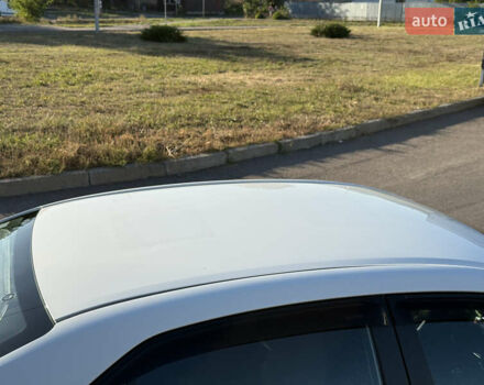 Белый Тойота Королла, объемом двигателя 1.6 л и пробегом 317 тыс. км за 11500 $, фото 18 на Automoto.ua