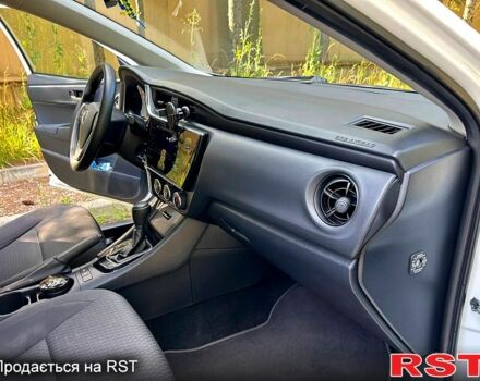 Белый Тойота Королла, объемом двигателя 1.6 л и пробегом 0 тыс. км за 15900 $, фото 7 на Automoto.ua