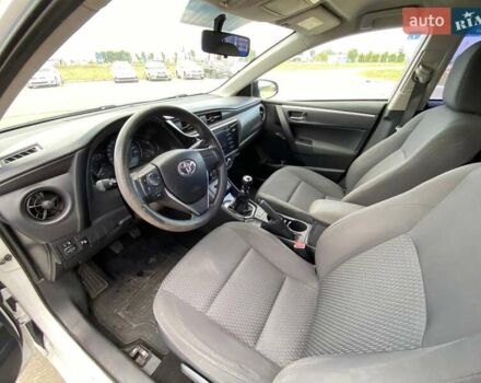 Белый Тойота Королла, объемом двигателя 1.6 л и пробегом 285 тыс. км за 10500 $, фото 16 на Automoto.ua