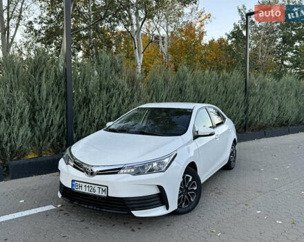 Белый Тойота Королла, объемом двигателя 1.6 л и пробегом 323 тыс. км за 10499 $, фото 3 на Automoto.ua