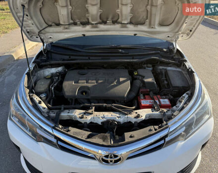 Белый Тойота Королла, объемом двигателя 1.6 л и пробегом 317 тыс. км за 11500 $, фото 16 на Automoto.ua