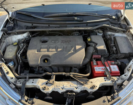 Белый Тойота Королла, объемом двигателя 1.6 л и пробегом 317 тыс. км за 11500 $, фото 17 на Automoto.ua