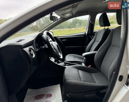Тойота Королла 2018 в Киеве на Automoto.ua Белый Тойота Королла, объемом двигателя 1.6 л и пробегом 166 тыс. км за 12400 $, фото 16 на Automoto.ua