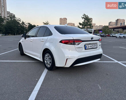 Белый Тойота Королла, объемом двигателя 1.8 л и пробегом 118 тыс. км за 18000 $, фото 8 на Automoto.ua