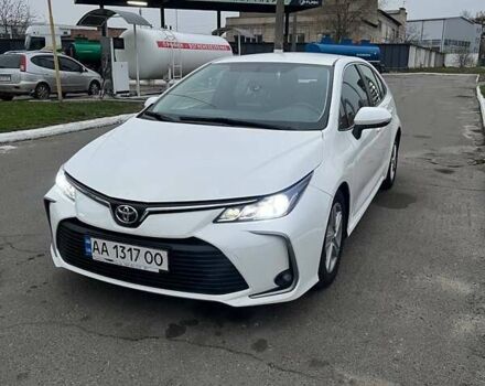 Білий Тойота Королла, об'ємом двигуна 1.6 л та пробігом 88 тис. км за 15800 $, фото 1 на Automoto.ua