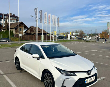 Білий Тойота Королла, об'ємом двигуна 1.6 л та пробігом 43 тис. км за 17000 $, фото 1 на Automoto.ua