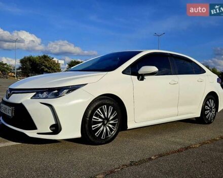Білий Тойота Королла, об'ємом двигуна 1.6 л та пробігом 117 тис. км за 14900 $, фото 3 на Automoto.ua
