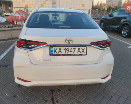 Белый Тойота Королла, объемом двигателя 1.6 л и пробегом 104 тыс. км за 14500 $, фото 1 на Automoto.ua