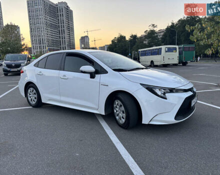 Белый Тойота Королла, объемом двигателя 1.8 л и пробегом 118 тыс. км за 18000 $, фото 2 на Automoto.ua