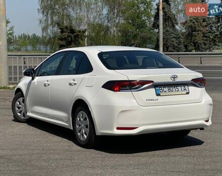 Белый Тойота Королла, объемом двигателя 1.6 л и пробегом 123 тыс. км за 14800 $, фото 4 на Automoto.ua