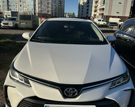 Тойота Королла 2019 в Полтаве на Automoto.ua Белый Тойота Королла, объемом двигателя 1.6 л и пробегом 125 тыс. км за 18000 $, фото 7 на Automoto.ua