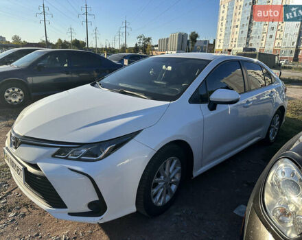 Тойота Королла 2019 в Полтаве на Automoto.ua Белый Тойота Королла, объемом двигателя 1.6 л и пробегом 125 тыс. км за 18000 $, фото 9 на Automoto.ua