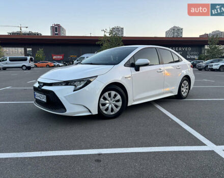 Белый Тойота Королла, объемом двигателя 1.8 л и пробегом 118 тыс. км за 18000 $, фото 11 на Automoto.ua