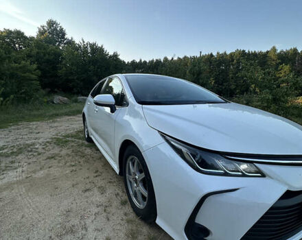 Білий Тойота Королла, об'ємом двигуна 1.6 л та пробігом 116 тис. км за 15500 $, фото 2 на Automoto.ua