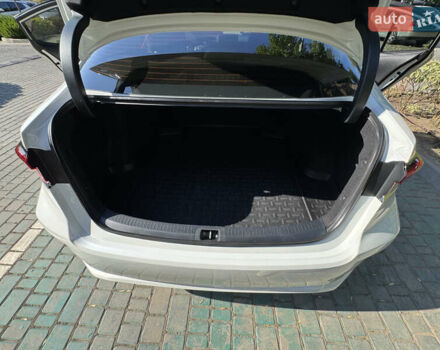 Білий Тойота Королла, об'ємом двигуна 1.6 л та пробігом 99 тис. км за 18200 $, фото 12 на Automoto.ua