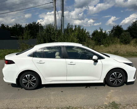 Білий Тойота Королла, об'ємом двигуна 1.6 л та пробігом 75 тис. км за 16500 $, фото 6 на Automoto.ua