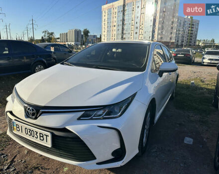 Тойота Королла 2019 в Полтаве на Automoto.ua Белый Тойота Королла, объемом двигателя 1.6 л и пробегом 125 тыс. км за 18000 $, фото 8 на Automoto.ua