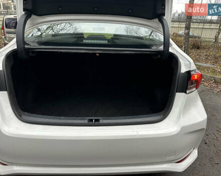 Білий Тойота Королла, об'ємом двигуна 1.6 л та пробігом 115 тис. км за 15000 $, фото 15 на Automoto.ua