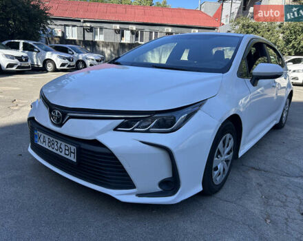 Белый Тойота Королла, объемом двигателя 1.6 л и пробегом 338 тыс. км за 15800 $, фото 2 на Automoto.ua