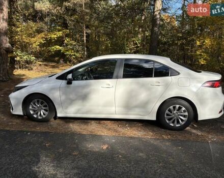 Білий Тойота Королла, об'ємом двигуна 1.6 л та пробігом 132 тис. км за 15800 $, фото 5 на Automoto.ua