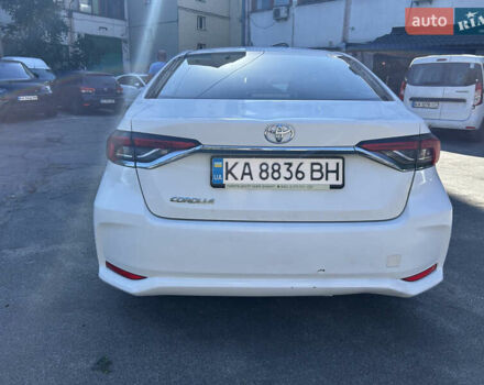 Белый Тойота Королла, объемом двигателя 1.6 л и пробегом 338 тыс. км за 15800 $, фото 4 на Automoto.ua